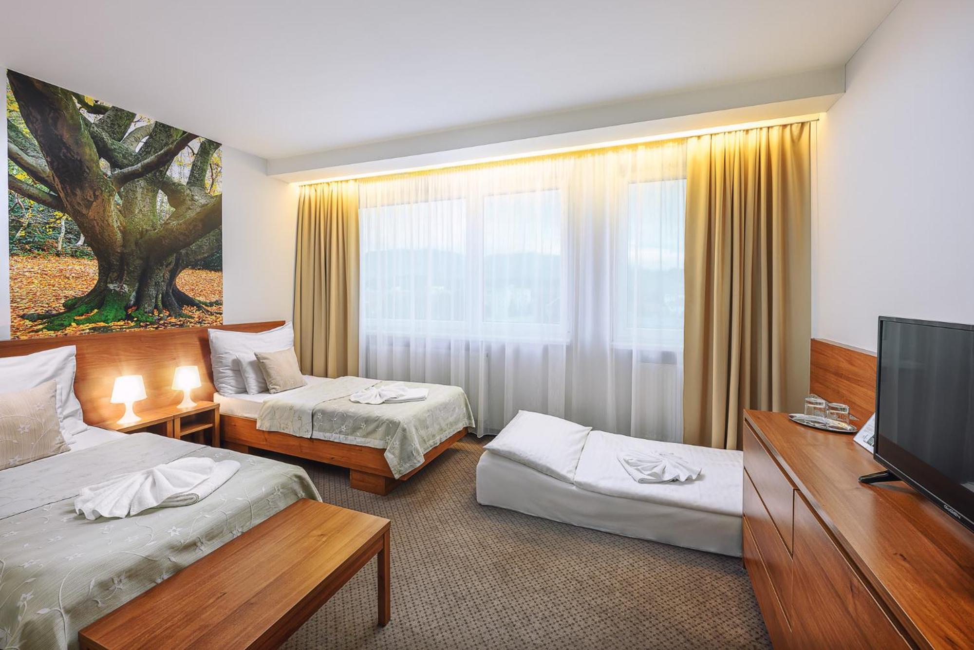 Hotel Janosik Liptovský Mikuláš Εξωτερικό φωτογραφία