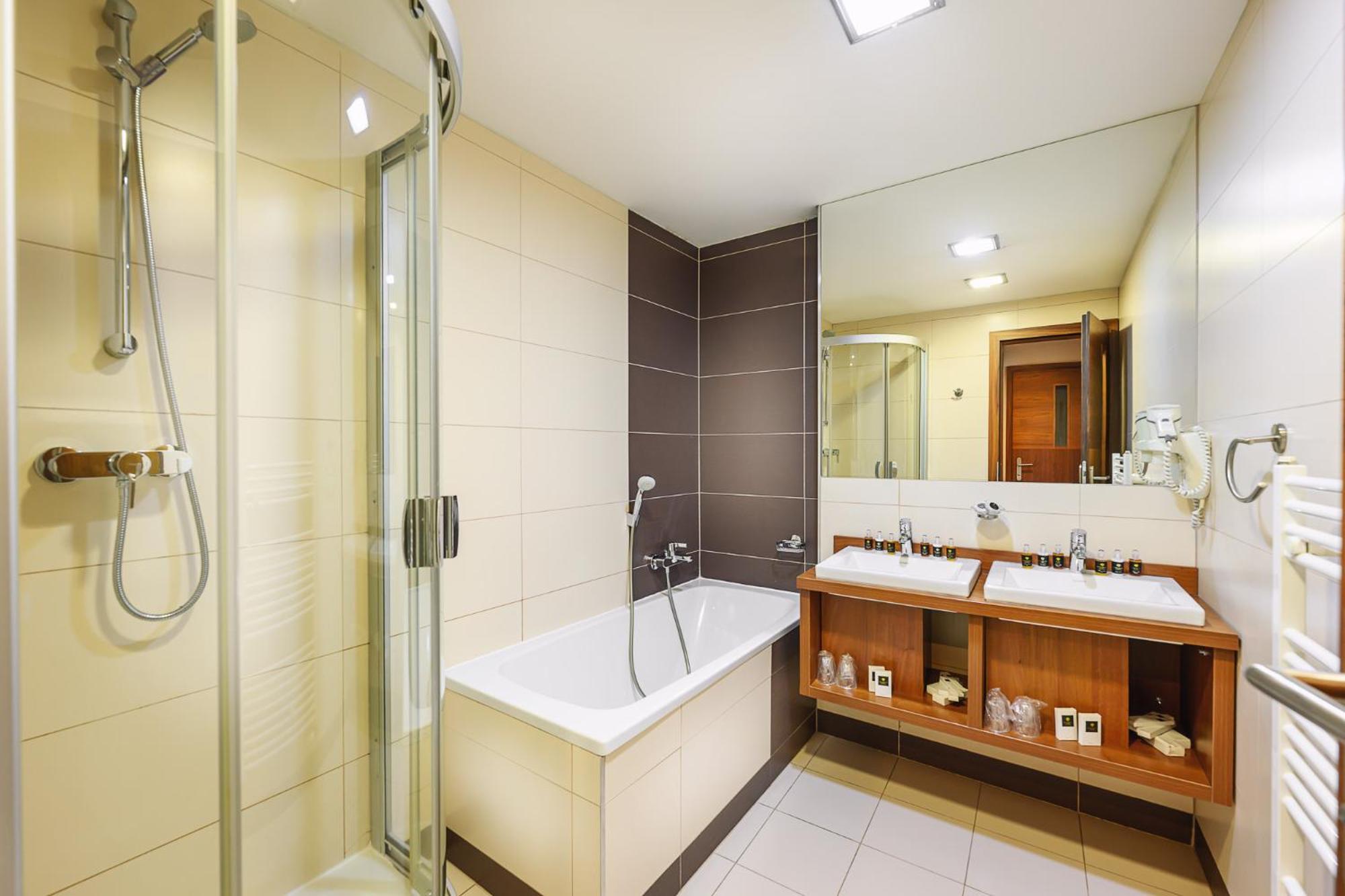 Hotel Janosik Liptovský Mikuláš Εξωτερικό φωτογραφία