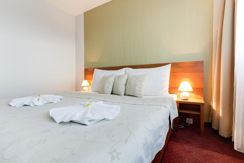 Hotel Janosik Liptovský Mikuláš Εξωτερικό φωτογραφία